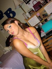Blonde teen Jessa and her