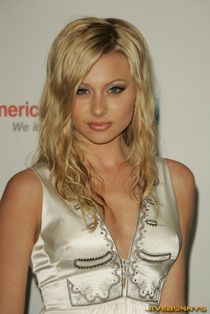 blonde girl look dark
